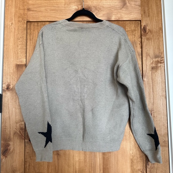 Star Pattern Sweater - Picture 2 of 3